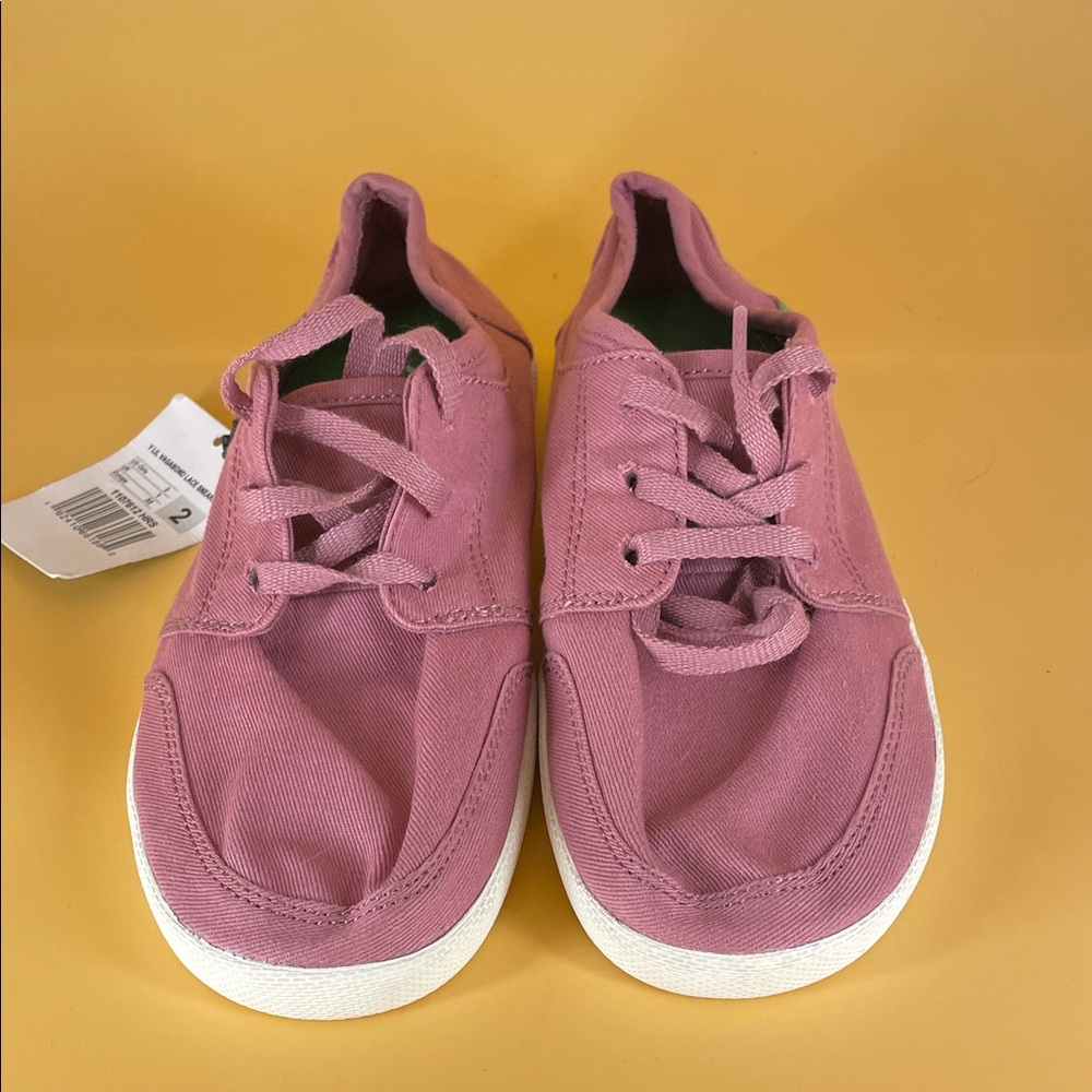 LastChanceB4GoodWill Pink Sanuk Casual Sneakers